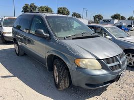 2002 DODGE CARAVAN SE