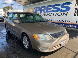 2002 TOYOTA AVALON 