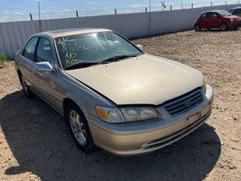 2000 TOYOTA CAMRY 