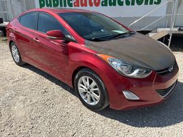 2013 HYUNDAI ELANTRA