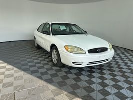 2007 FORD TAURUS SE