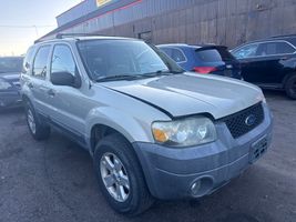 2005 FORD ESCAPE XLT