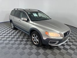 2008 VOLVO XC70 