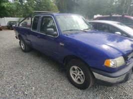 2003 MAZDA PICKUP SE