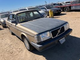 1990 VOLVO 240 