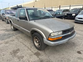 2000 CHEVROLET S10 