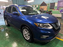 2017 NISSAN ROGUE SV