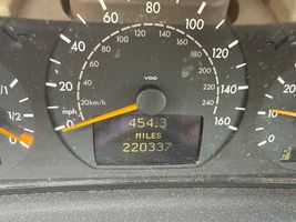 2002 MERCEDES-BENZ E CLASS E320