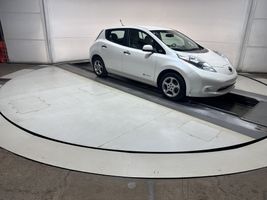 2013 NISSAN LEAF SV