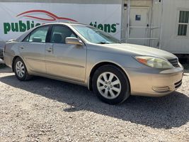 2002 TOYOTA CAMRY 