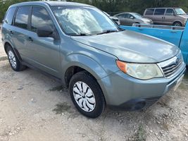 2009 SUBARU FORESTER X