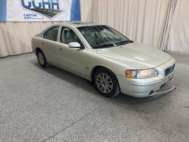 2005 VOLVO S60 BASE