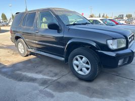 2001 NISSAN PATHFINDER 