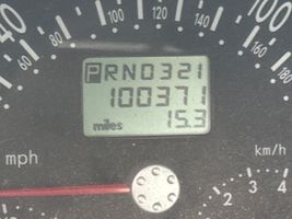 2004 VOLKSWAGEN NEW BEETLE GLS