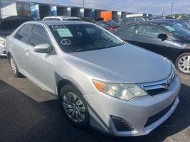 2013 TOYOTA CAMRY LE