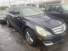 2006 MERCEDES-BENZ R CLASS R500