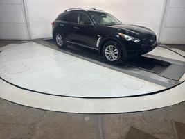 2011 INFINITI FX35 