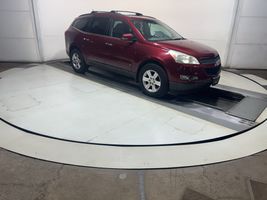 2010 CHEVROLET TRAVERSE LT