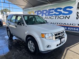 2010 FORD ESCAPE XLS