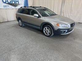2016 VOLVO XC70 
