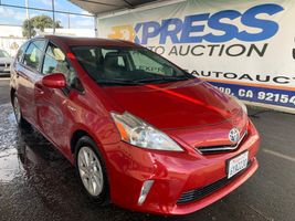 2012 TOYOTA PRIUS V 