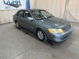 2000 TOYOTA AVALON 