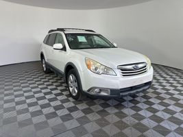 2010 SUBARU OUTBACK 