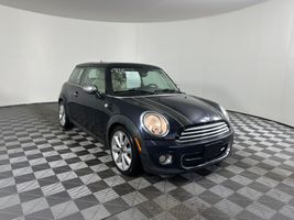 2013 MINI COOPER BASE