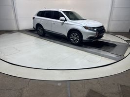2016 MITSUBISHI OUTLANDER SE