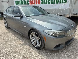 2011 BMW 5-SERIES 550I