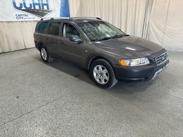 2006 VOLVO XC70 